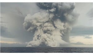 Tonga'da yanardağdaki patlamanın ardından tsunami uyarısı yapıldı