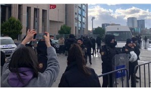 İstanbul Adalet Sarayı önünde polise bıçaklı saldırı: Saldırgan bacağından vuruldu