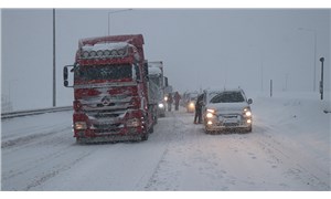 İstanbul-Ankara yolu trafiğe kapatıldı