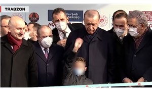 Skandalın perde arkası: Çocuk ağlamaklı konuşuyor, Erdoğan mikrofona teşvik ediyor