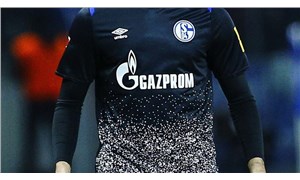 Schalke 04, formasındaki Gazprom reklamını kaldırdı