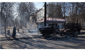 Savaşta 7. gün | Kievde tren istasyonu civarı füzeyle vuruldu