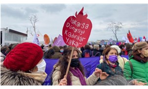 Kadınlar 8 Mart öncesi sokağa çıktı: Değiştirecek gücümüz var!