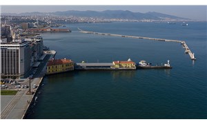 İzmir'de su çekilmesi: Vapurlar, Tarihi Pasaport İskelesi'ne yanaşamıyor