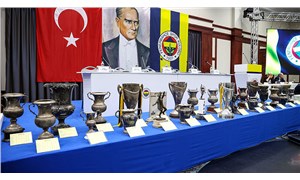 Fenerbahçe Kulübü Yüksek Divan Kurulu toplantısında 28 kupa sergilendi