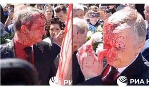 Rusya Büyükelçisi’ne Polonya’da boyalı saldırı