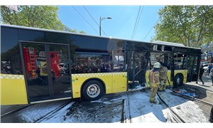 Fatih'te tramvayla İETT otobüsü çarpıştı: Yaralılar var