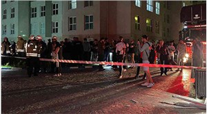 Esenyurt'ta bir apartmanın 27’nci katında patlama: Cam ve moloz yağdı