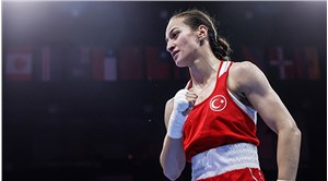 Kadınlar Boks Şampiyonası: Buse Naz Çakıroğlu dünya şampiyonu oldu