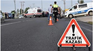 Hakkari'de trafik kazası: Vali yardımcısı ve kaymakam yaralandı