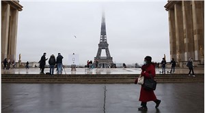 Fransa’da diplomatlar greve çıktı