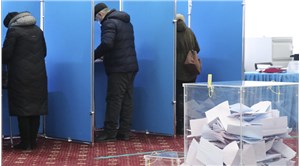 Kazakistan'daki anayasa referandumunda sandıklar kapandı