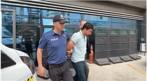 İstanbul'da bir erkek, duş alan kadını gözetlerken yakalandı