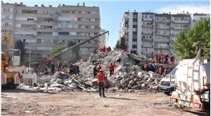 İzmir depremi | Emrah Apartmanı davasında savcı, tutuksuz sanıklar için 22 yıl hapis istedi