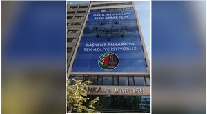 Ankara Barosu'ndan "Başkent Ankara'ya tek adliye istiyoruz" pankartı