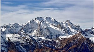 İtalyan Alpleri'nde buz kütlesi çöktü: 6 kişi öldü