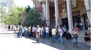 Fetihtepeliler AKP’li Beyoğlu Belediyesi önünde: Yeni imar planları iptal edilen planın aynısı
