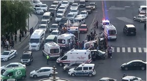 Ankara'da hasta taşıyan ambulans otomobille çarpıştı: 3 yaralı
