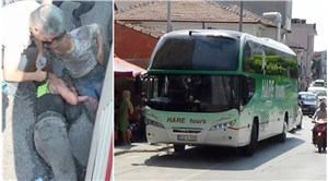 Tur otobüsünün motor kısmında Avrupa'ya gitmek isteyen 2 göçmen, yanmak üzereyken bulundu