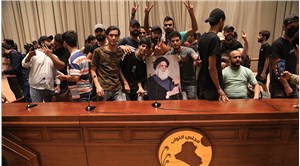 Irakta Sadr yanlıları Meclisi bastı