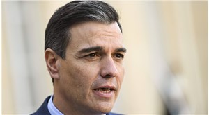 İspanya Başbakanı Sanchez, enerji krizine karşı 'kravatları çıkarmayı' önerdi