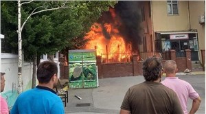 Ateşle oynayan çocuklar, ana okulunun oyun parkını yaktı