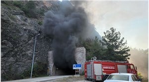 Karabük'te tünelde devrilen tanker yandı