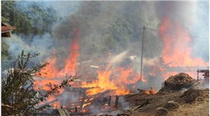 Kastamonu'da yangın: 10 ev kullanılamaz hale geldi