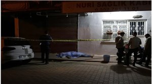 Adana'da kaldırımda bir erkeğe ait cansız beden bulundu