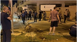 Adana'da otomobil devrildi: 1 ölü, 2 yaralı