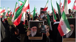 İran'da mollalara destek mitingi: Protestocular 'din düşmanı' ilan edildi