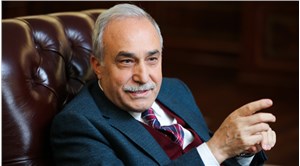 Ahmet Eşref Fakıbaba, AKPden ve milletvekilliğinden istifa etti