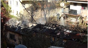 Sarıyer'de 3 gecekonduda yangın: Bir muhabir darp edildi