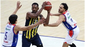 Pota derbisinde Fenerbahçe Beko, Anadolu Efes'i uzatmalarda yendi