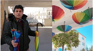 Akit hedef gösterdi, esnafın süs için astığı şemsiyeler 'LGBT propagandası' gerekçesiyle kaldırıldı!