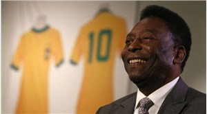 Efsane futbolcu Pele yaşamını yitirdi