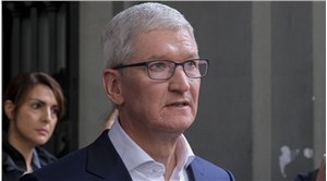 Apple CEO'su Tim Cook'un maaşı 49 milyon dolara düşürülecek