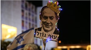 Tel Aviv’de binlerce kişi aşırı sağcı Netanyahu hükümetini protesto etti