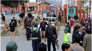 Pakistan'daki intihar saldırısında ölü sayısı 100'e yükseldi