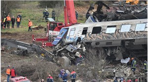 Yunanistanda tren kazasının ardından Ulaştırma Bakanı istifa etti