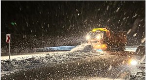 Bayburt-Erzurum karayolu, kar ve tipi nedeniyle kapandı