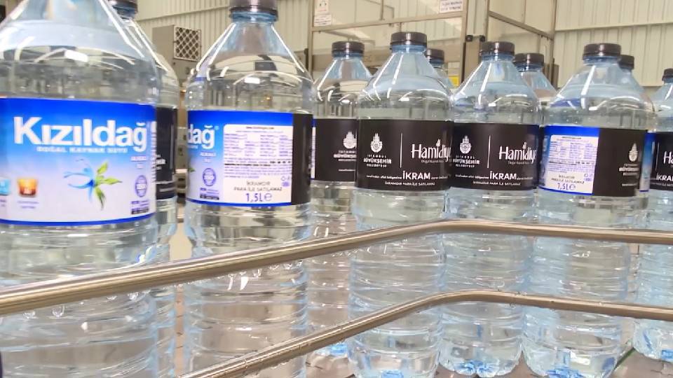 Hamidiye'den deprem bölgesinde su üretimi