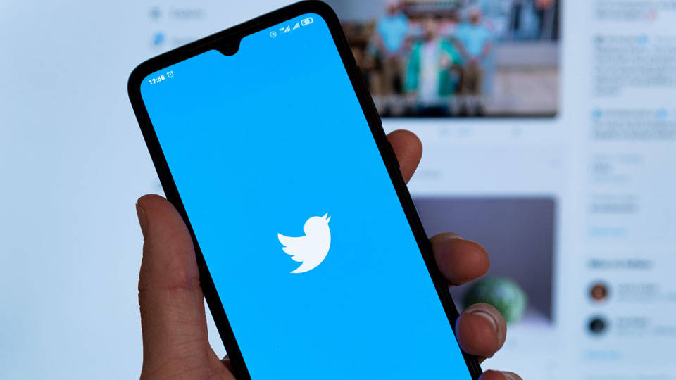 Twitter, Fransa'da 3 hesabı 'hükümetçe fonlanan medya' olarak etiketledi