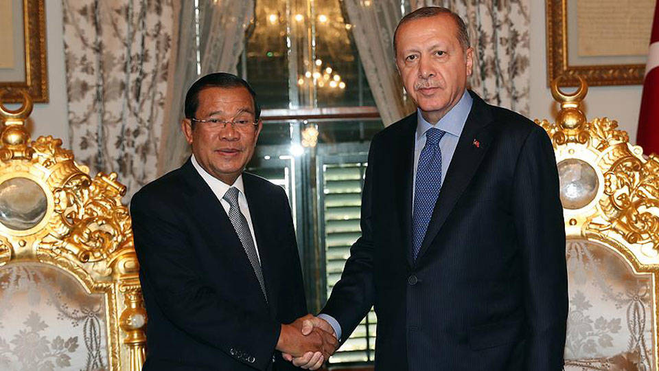 Kamboçya'da Başbakan Hun Sen'in oğlu, genelkurmay başkanı olarak atandı