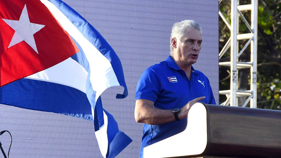 Küba Devlet Başkanı Diaz-Canel yeniden göreve seçildi