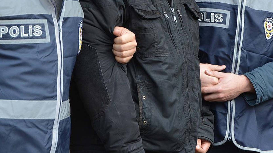 Diyarbakır merkezli operasyonlarda gözaltına alınan 4 gazeteci tutuklandı