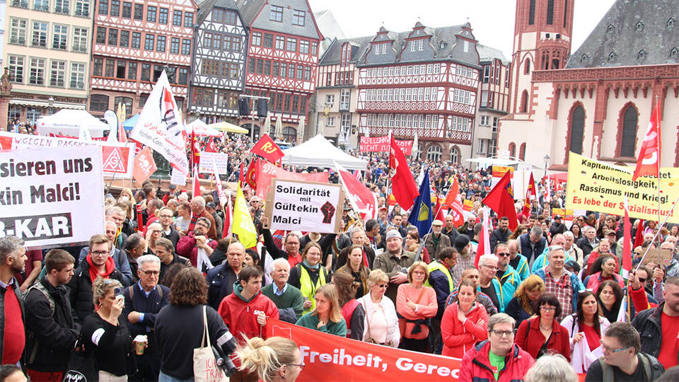 Almanya 1 Mayıs'ta "Sınırsız dayanışma" için yürüdü