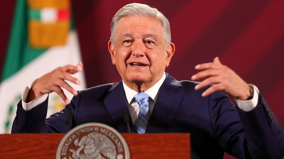 Obrador açıkladı: Meksika, ABD'ye hava sahasını kullanma izni vermedi