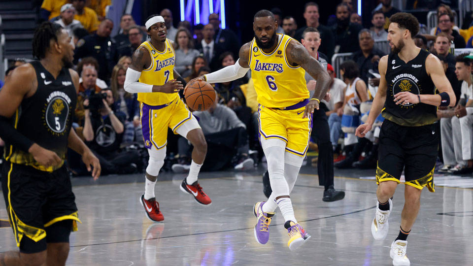 Warriors'ı yenen Lakers, seride büyük avantaj yakaladı