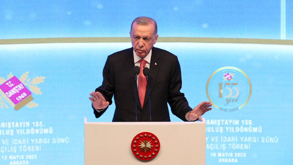 Erdoğan gençlerden yakındı: Mukayeselerini eski Türkiye'ye göre yapmıyorlar